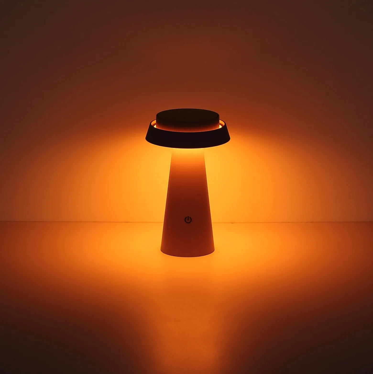 LED-Solar-Tischleuchte 36624, pink, Akku, CCT, IP54, dimmbar