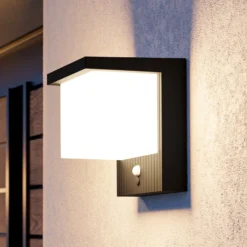 LED-Solarwandlampe Frigento schwarz Höhe 15 cm, Sensor