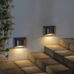 LED-Solarwandleuchte Wally, silber, 2er-Set