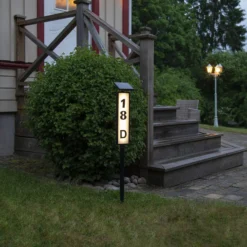 LED-Solar-Wegeleuchte Pathy mit Hausnummeranzeige