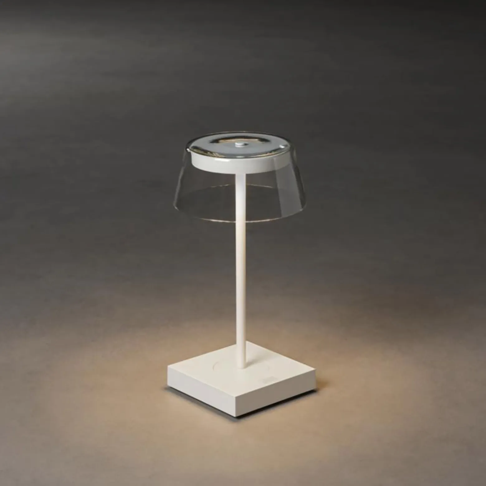 LED-Tischlampe Scilla mit USB, weiß