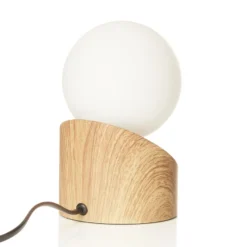 LED-Tischleuchte Alisa mit Fuß in Holzoptik