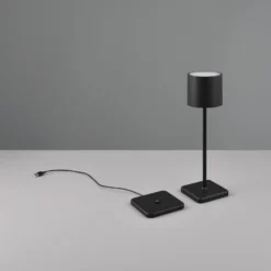 LED-Tischleuchte Fernandez, Dimmer und CCT schwarz