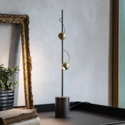 LED-Tischleuchte Magnetic, bronze/gold