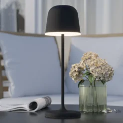 LED-Tischleuchte Mannera mit Akku, schwarz