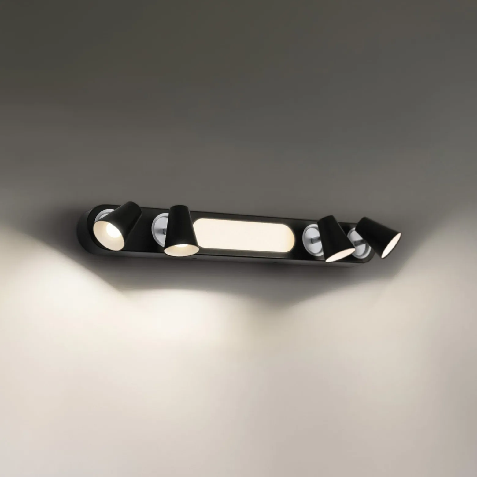 LEDVANCE LED-Deckenleuchte Neptune, 4 Spots, schwarz
