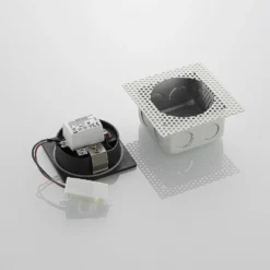 LED-Wandeinbauleuchte Pordis, IP65, eckig