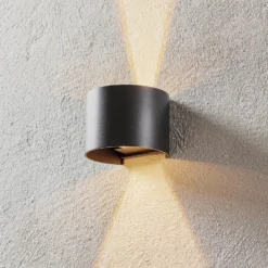LED-Wandleuchte Scotty mit variablem Abstahlwinkel