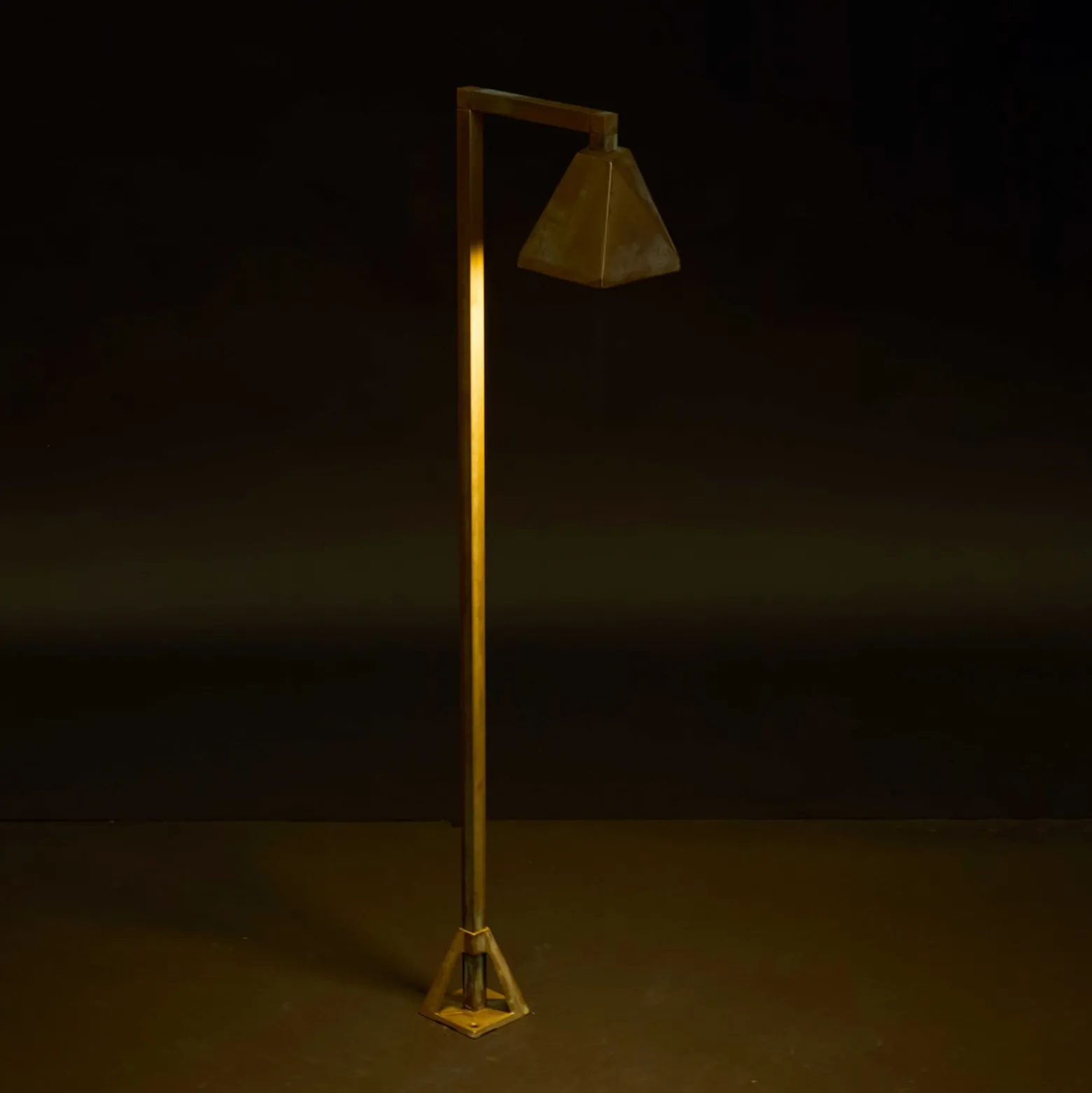 LED-Wegeleuchte Silva Edge, 80 x 19 cm, messing antik