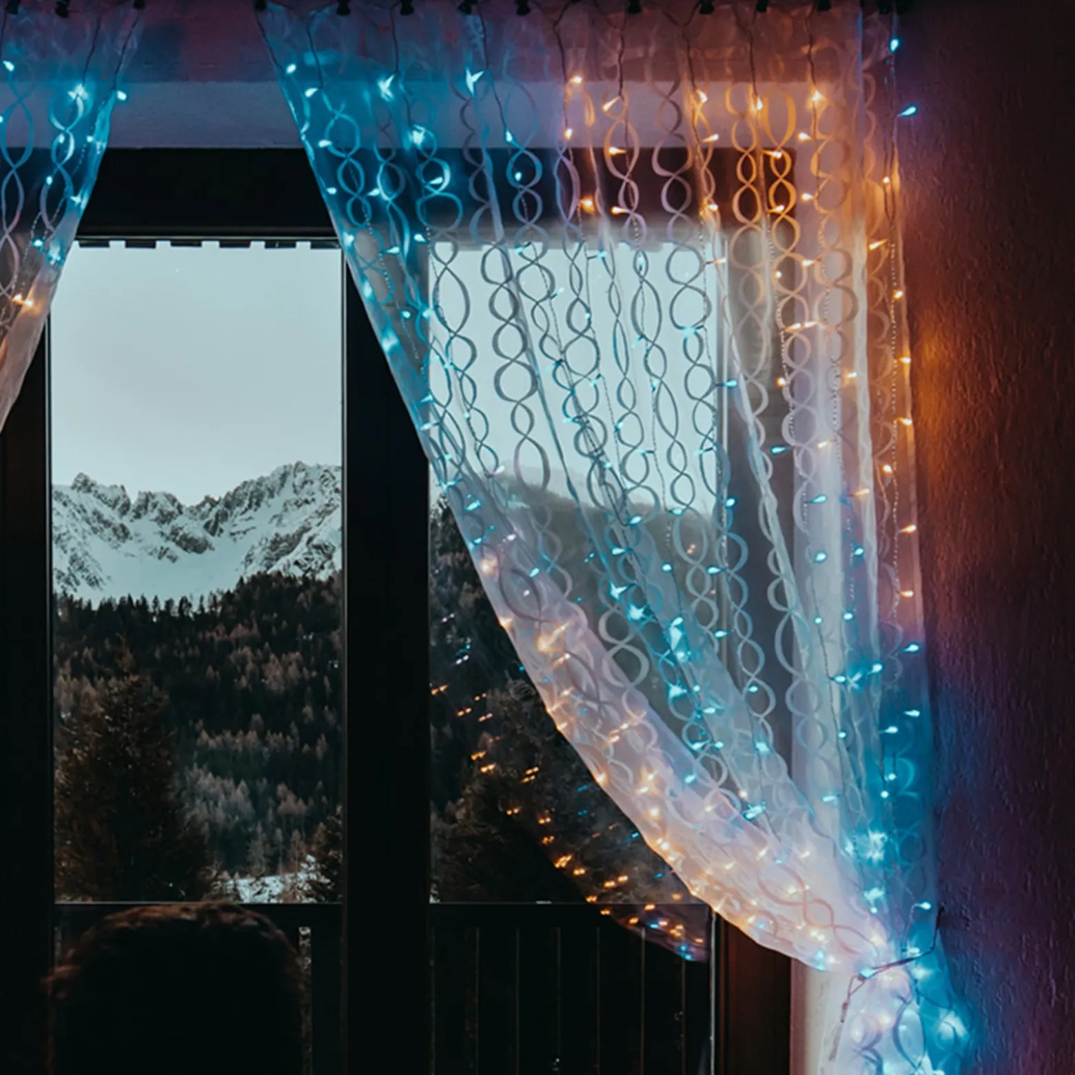 Lichtvorhang Twinkly RGBW, 210 LEDs