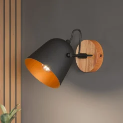 Lindby Adalin Wandleuchte, schwarz