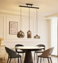 Lindby Arloris Pendellampe mit 3 Rauchglasschirmen