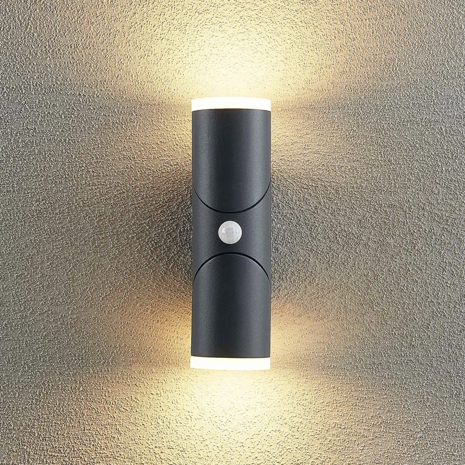 Lindby Aspyn LED-Außenwandleuchte, 2fl, Sensor