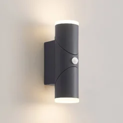 Lindby Aspyn LED-Außenwandleuchte, 2fl, Sensor