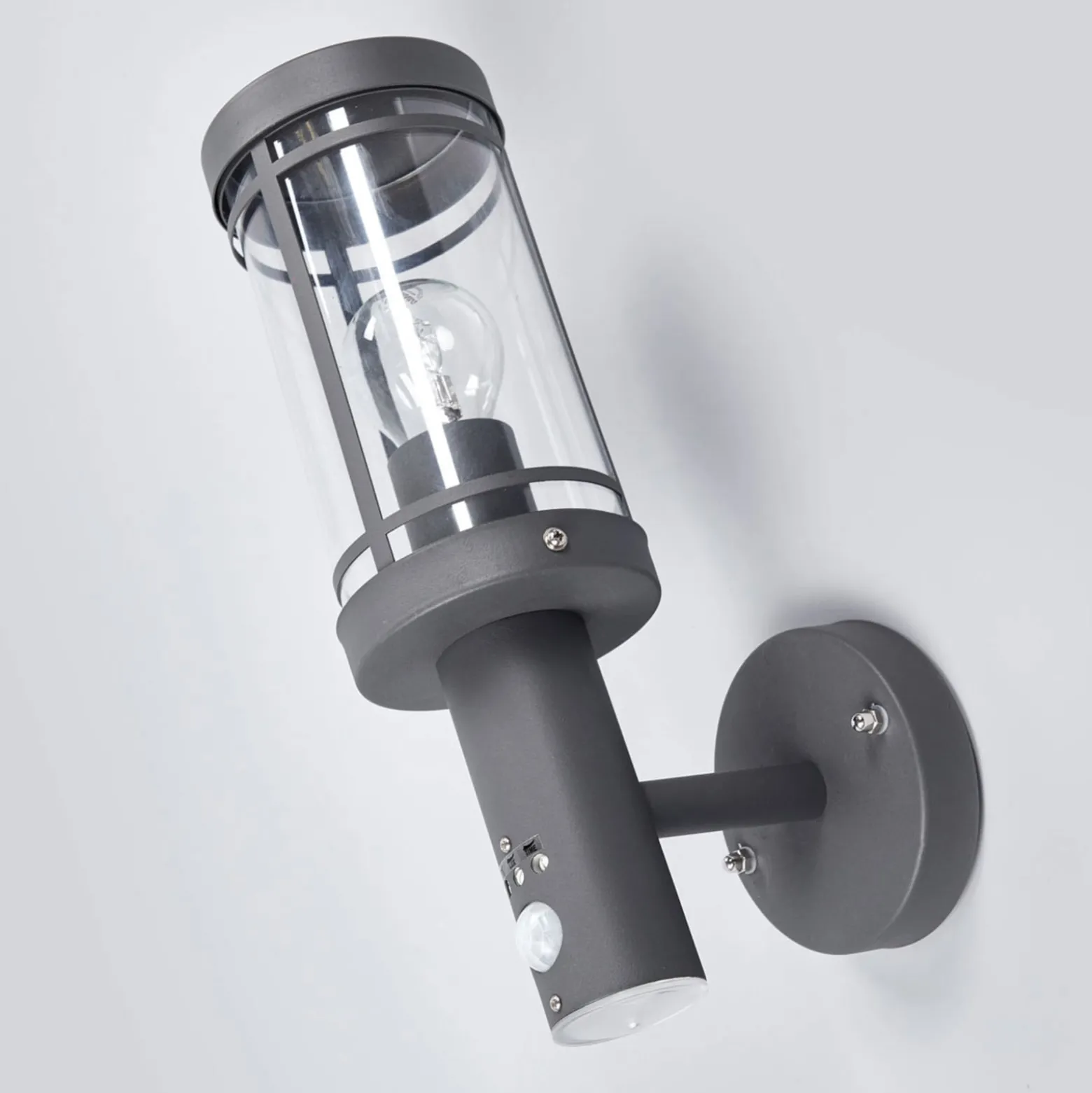 Lindby Außenwandlampe Djori, Sensor, anthrazit, Edelstahl