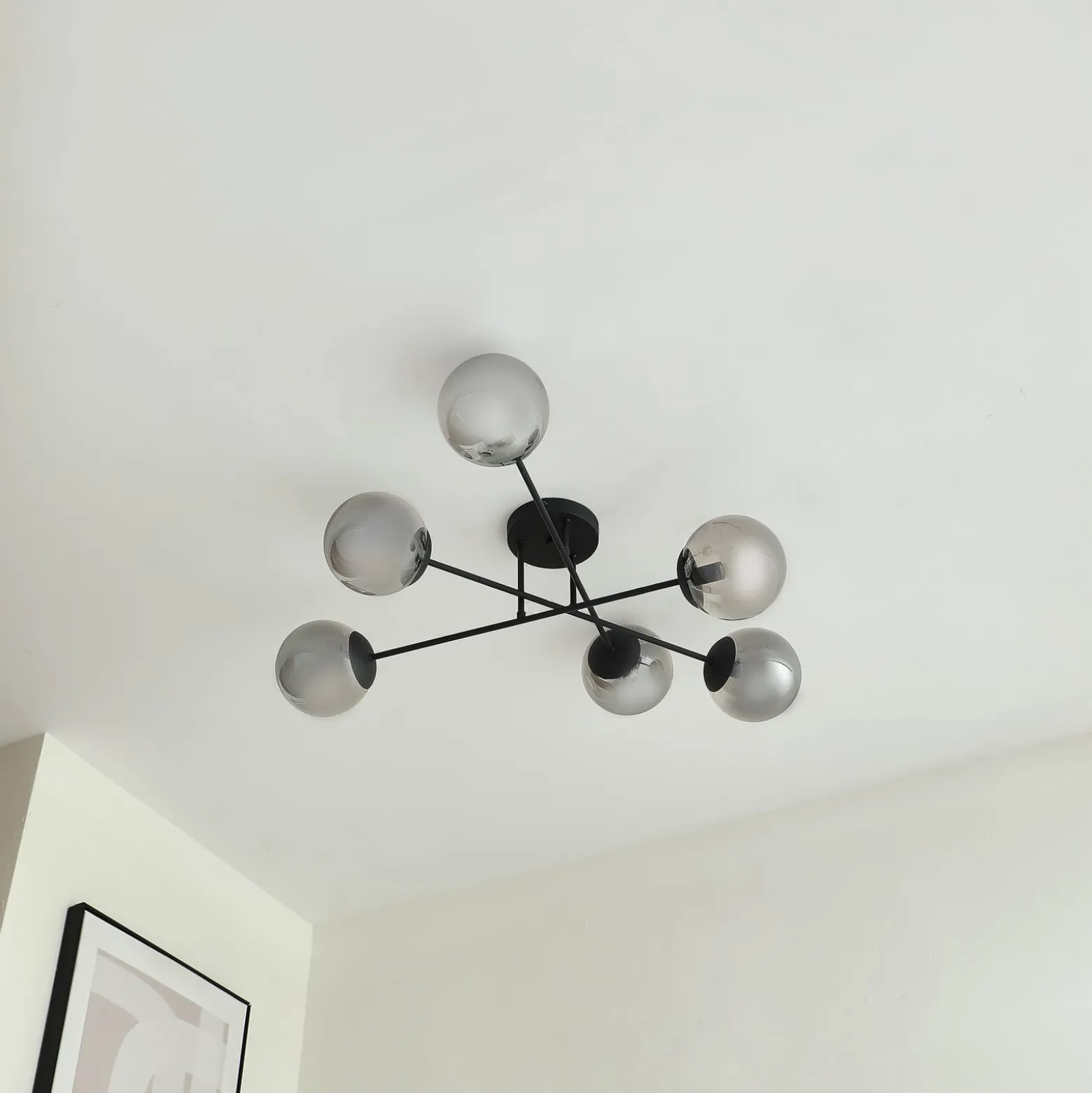 Lindby Deckenleuchte Isamer, rauchgrau, Ø 80 cm, Kugel