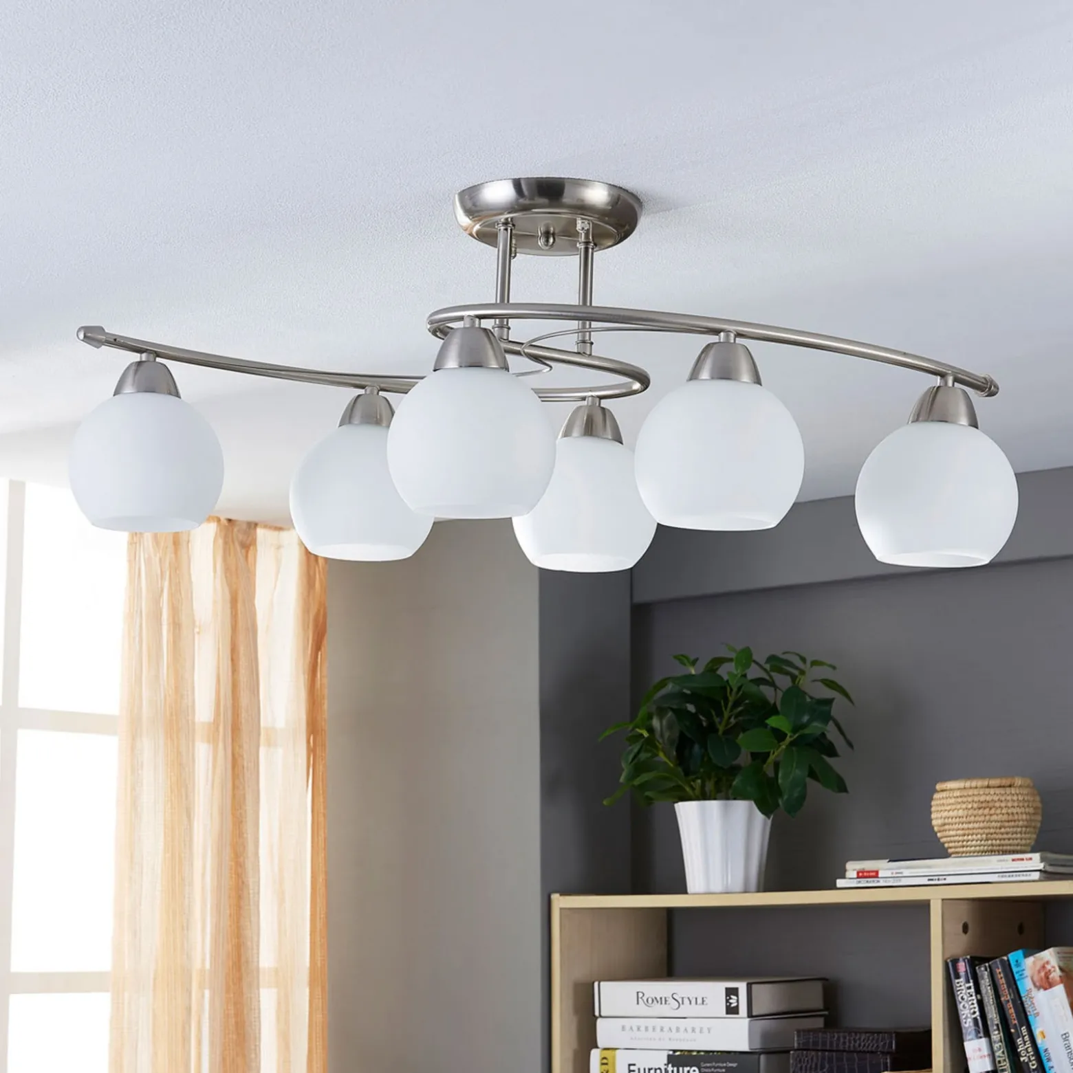 Lindby Deckenleuchte Svean, 6-flg., weiß, Glas, Länge 75cm