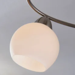 Lindby Deckenleuchte Svean, 4flg., weiß, Glas, Länge 42,5cm