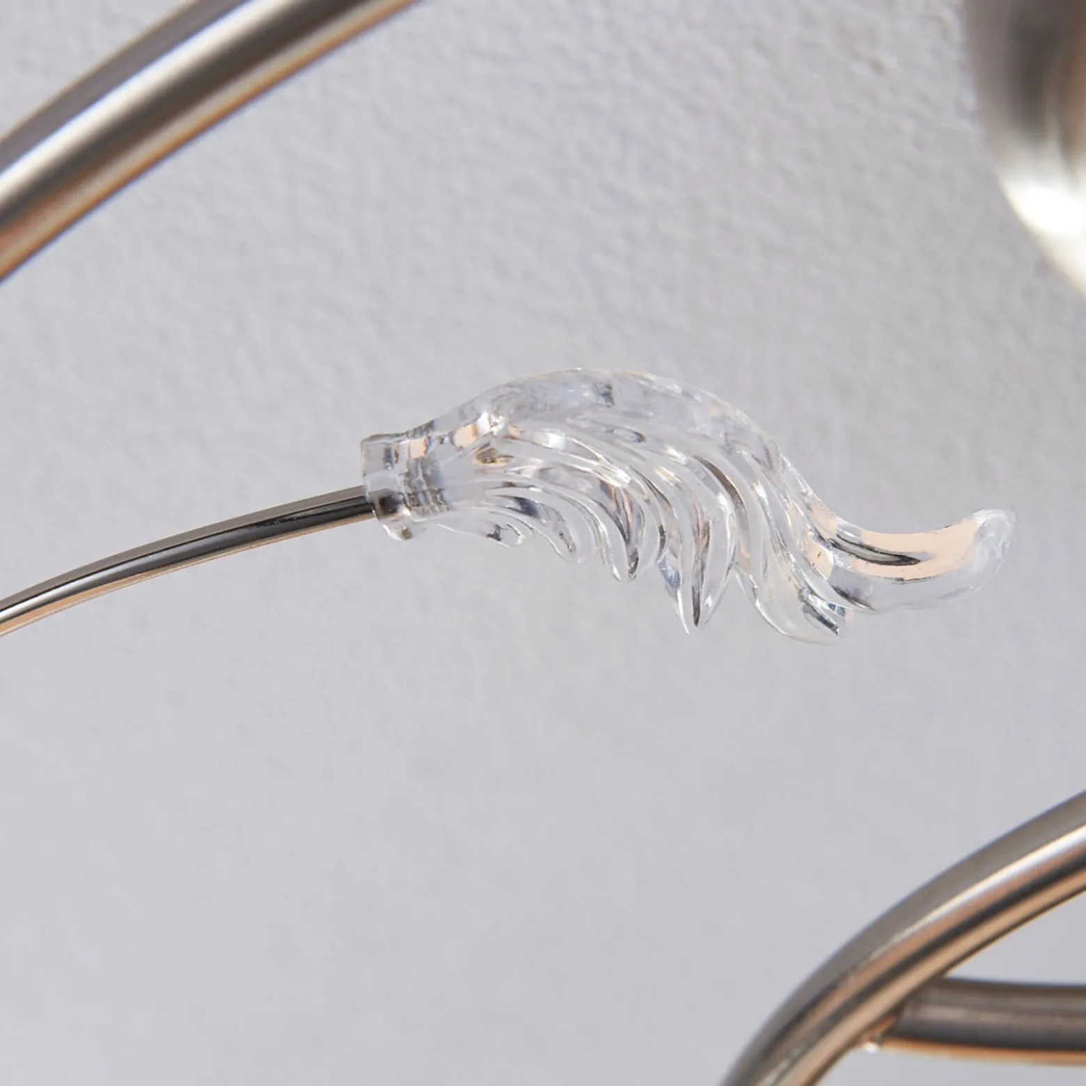 Lindby Deckenleuchte Svean, 4flg., weiß, Glas, Länge 42,5cm