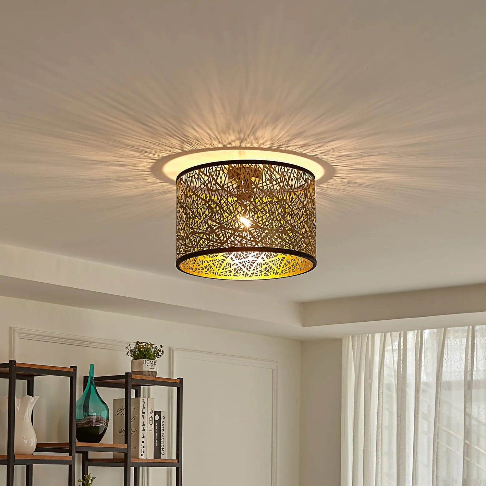 Lindby Deckenleuchte Yonah, goldfarben, Metall, Ø 40 cm, E27