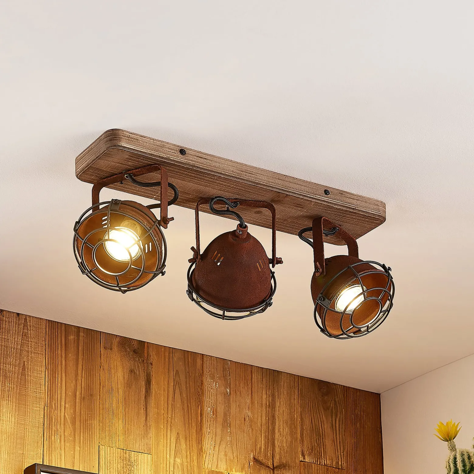 Lindby Deckenspot Farovi, rost, 45 cm, 3-flammig, Holz, GU10