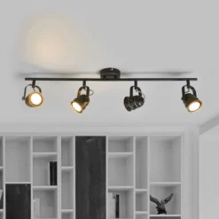 Lindby Deckenstrahler Leonor, 4-flg., schwarz, Metall, 78 cm