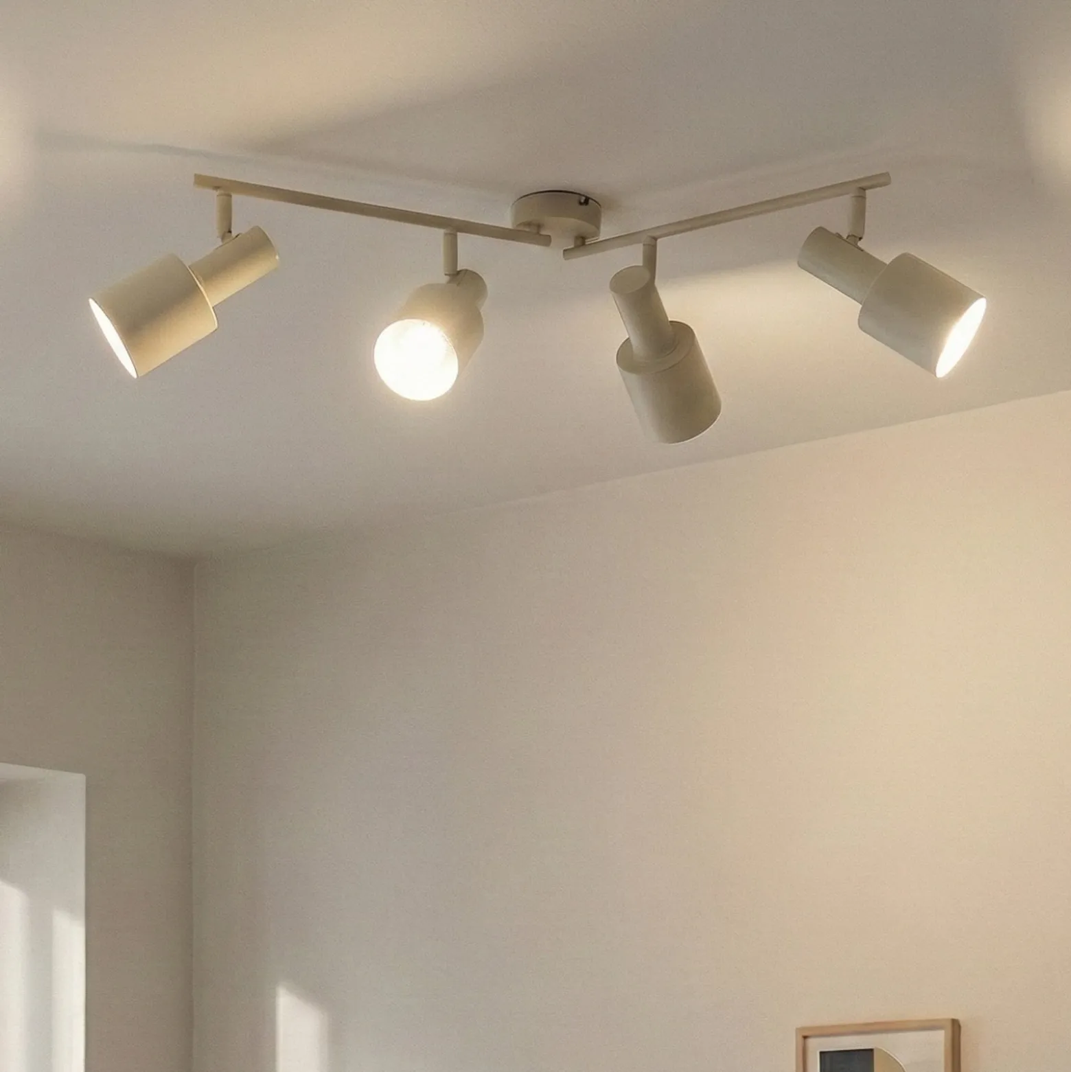 Lindby Deckenstrahler Ovelia, beige, 80 cm, 4-flammig, E27