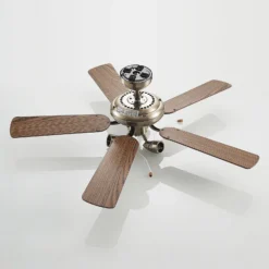 Lindby Deckenventilator mit Licht Anariki, leise, messing