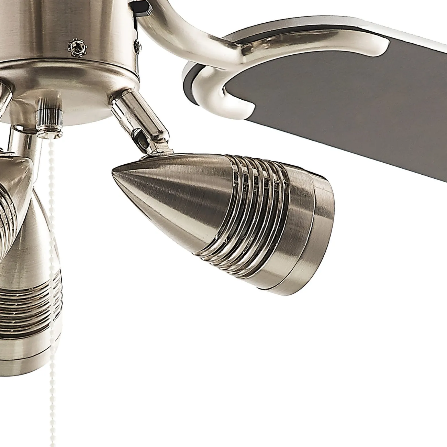 Lindby Deckenventilator mit Licht Anariki, leise, silber