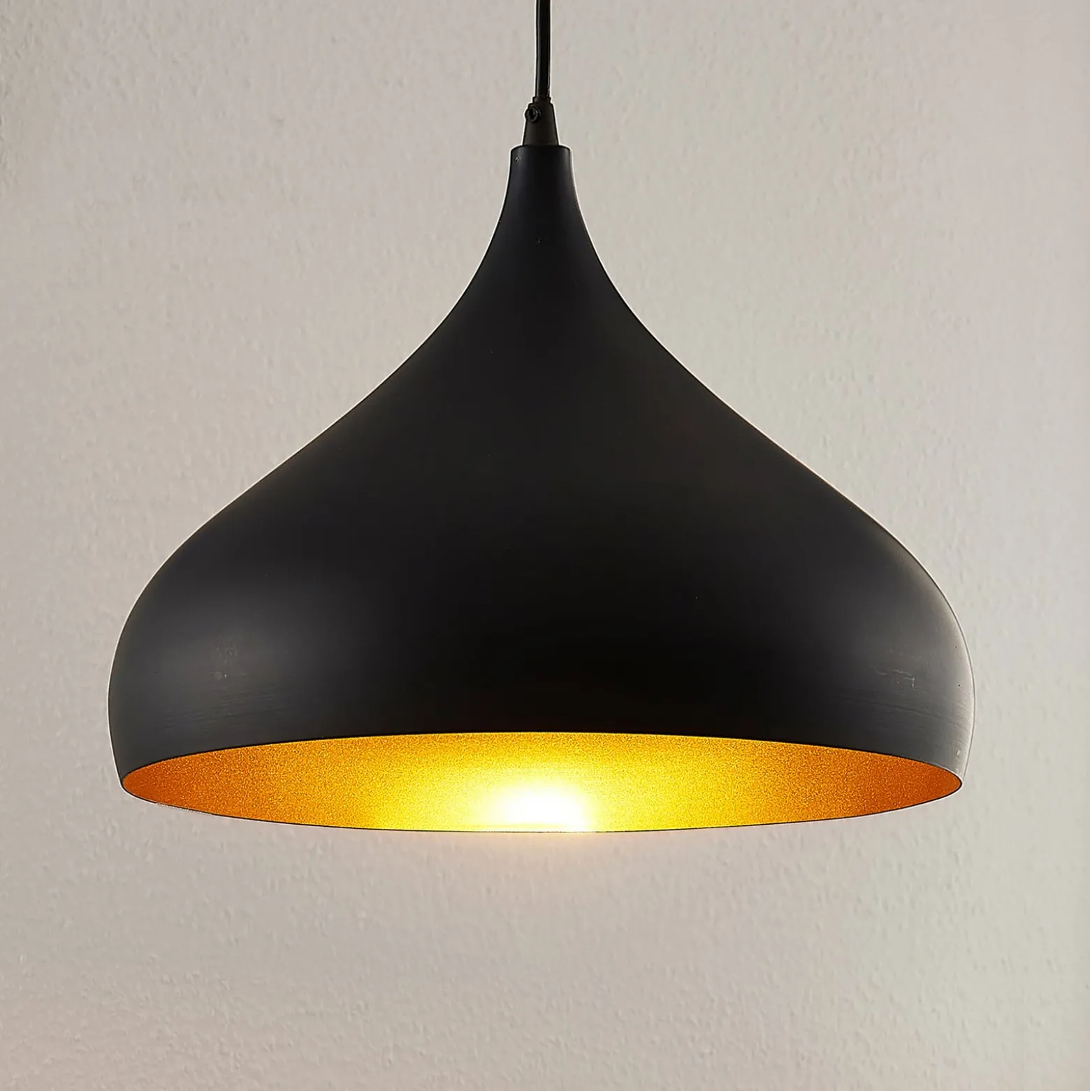 Lindby Hängelampe Ritana, 2er-Set, schwarz-gold, Metall, E27