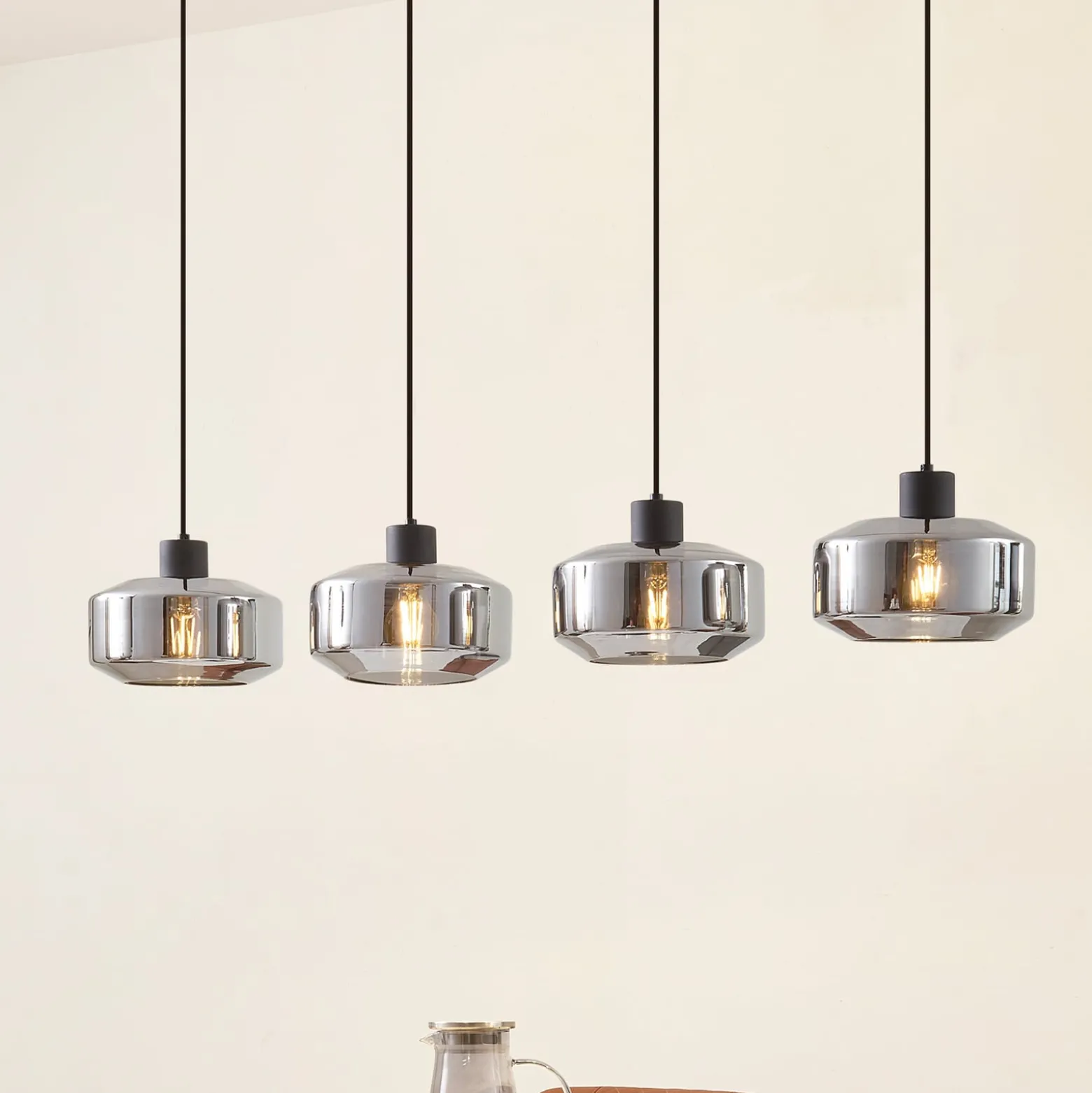 Lindby Hängeleuchte Hildur, 4-flg., 115 cm, rauchgrau, Glas
