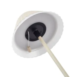Lindby LED-Akku-Tischleuchte Ilvi, beige, Alu, Ø 17,5 cm