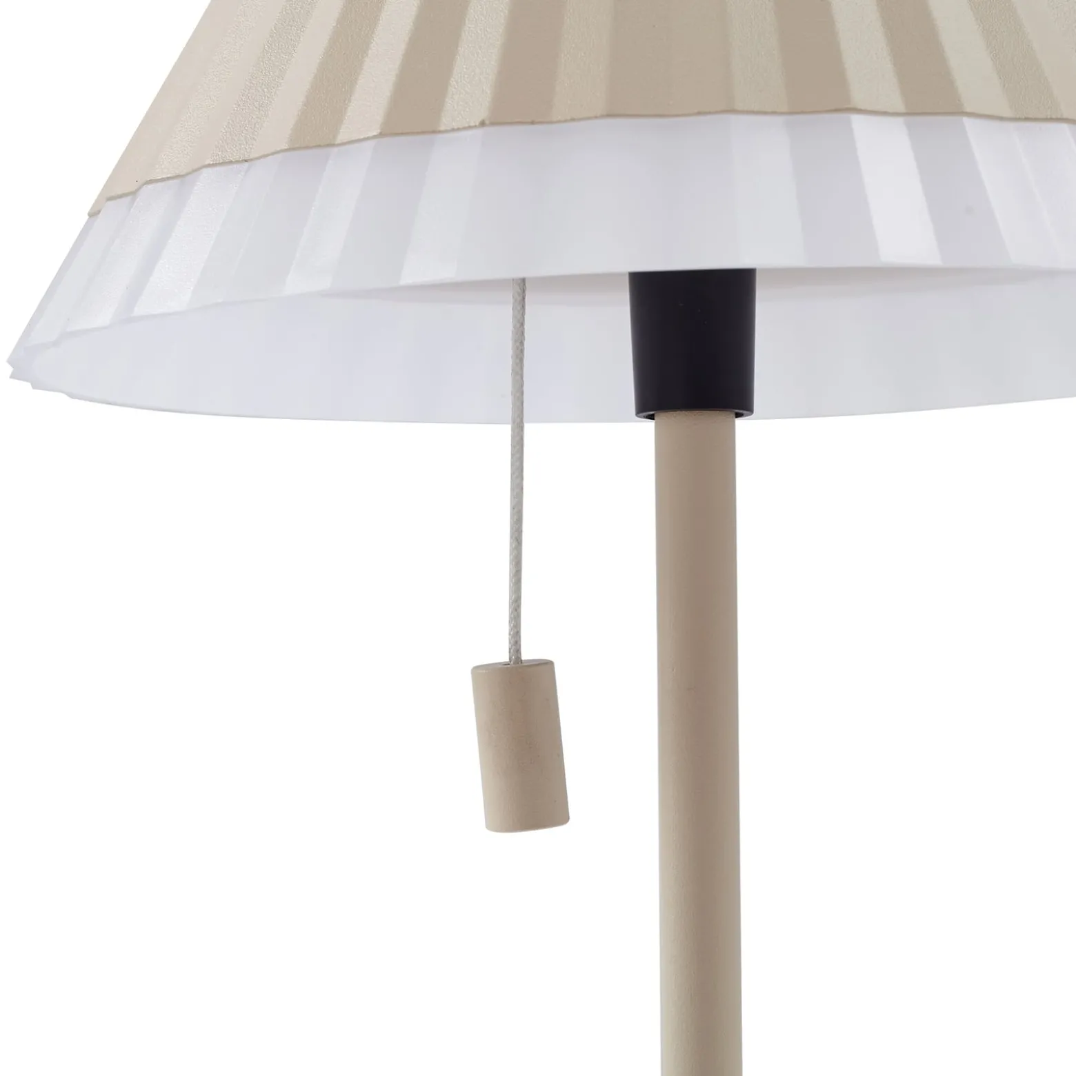 Lindby LED-Akku-Tischleuchte Ilvi, beige, Alu, Ø 17,5 cm