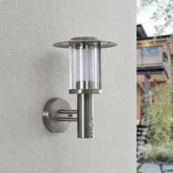 Lindby LED-Außenwandlampe Gregory, Sensor, edelstahl, IP44