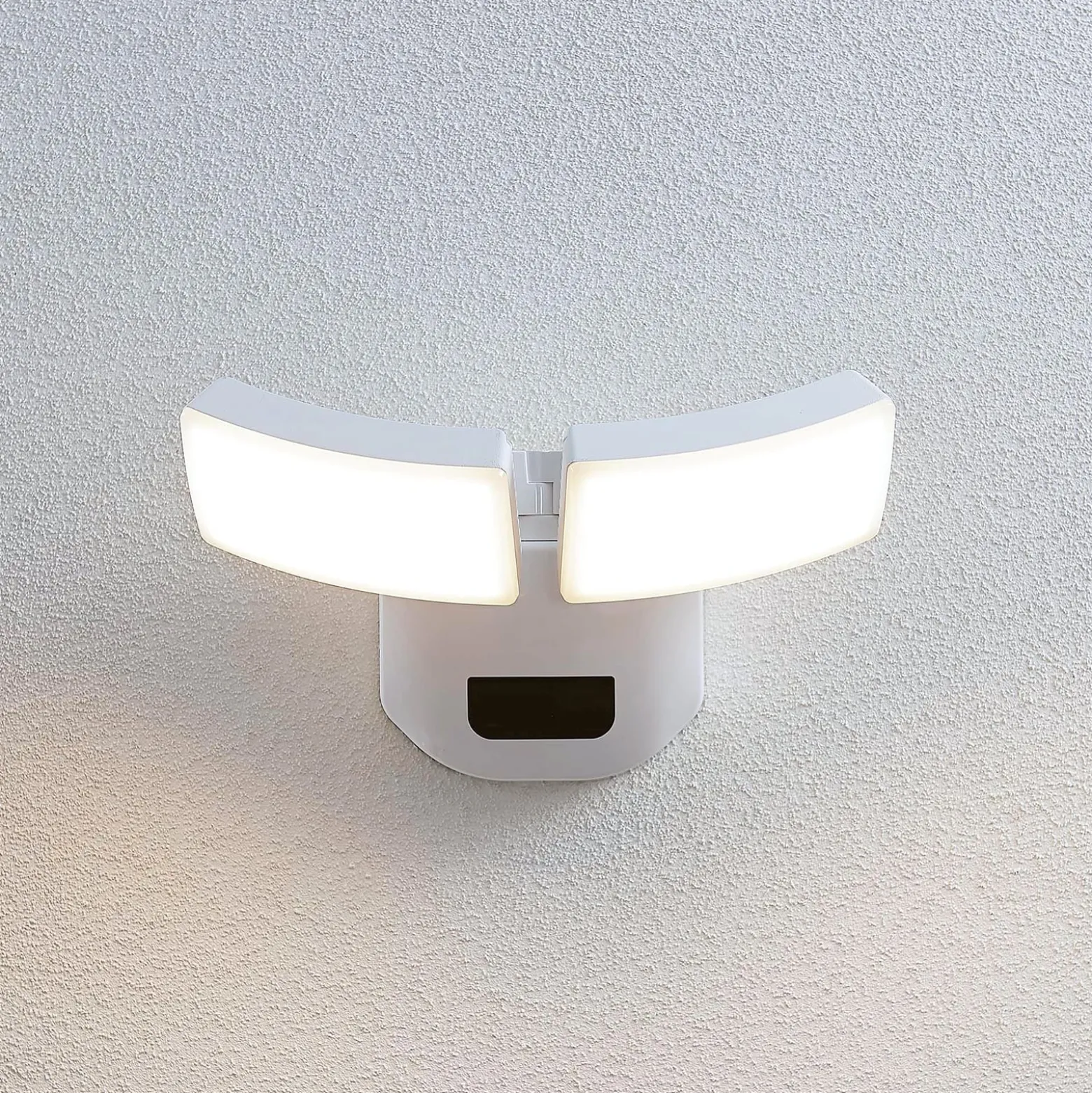 Lindby LED-Außenwandlampe Nikias, 30 cm, Sensor, 2-fl., weiß