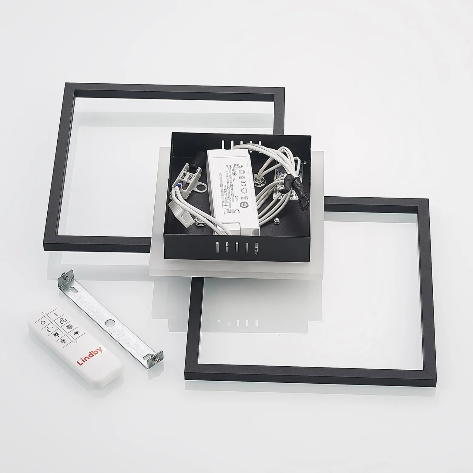 Lindby LED-Deckenlampe Fjardo, eckig, schwarz, CCT, Remote