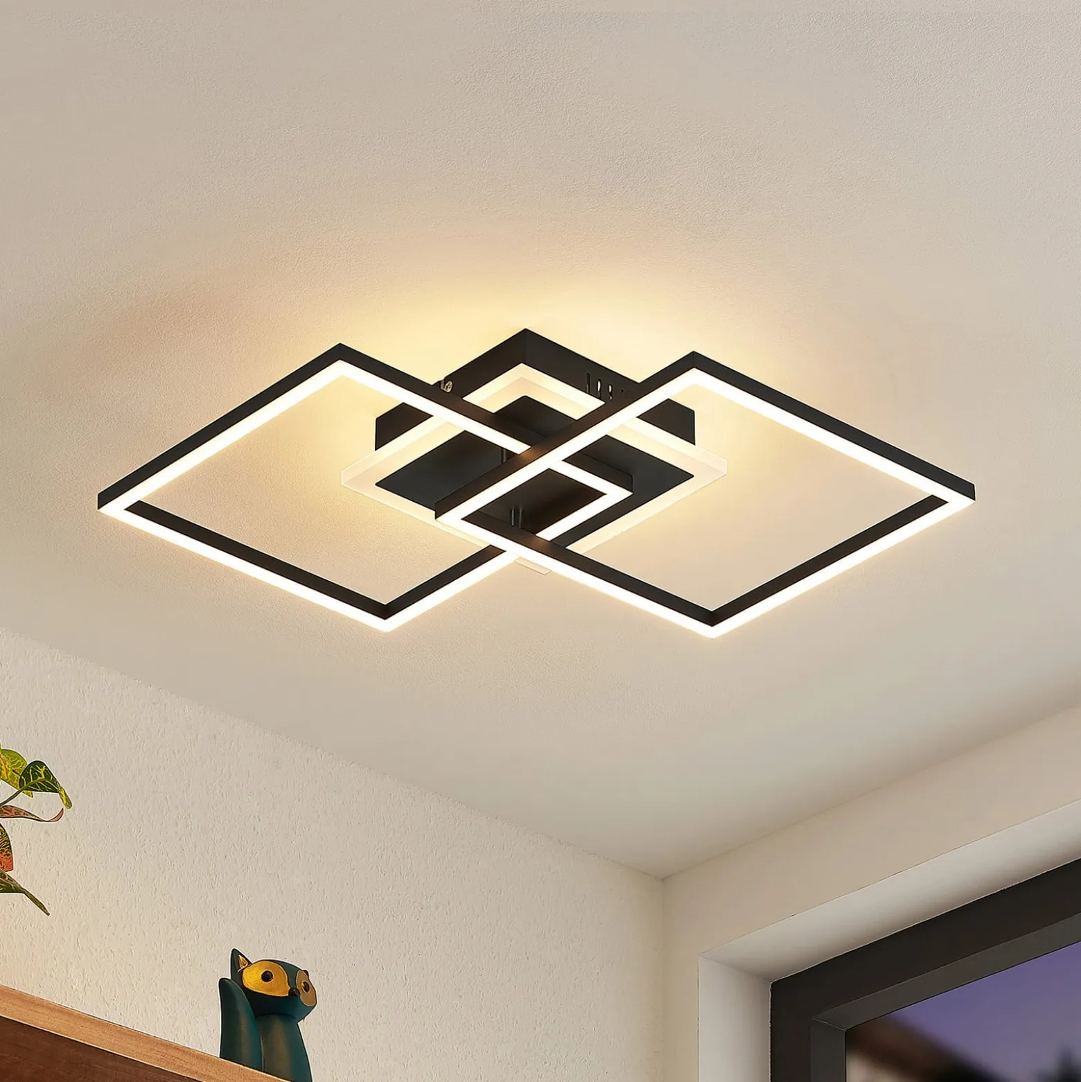 Lindby LED-Deckenlampe Fjardo, eckig, schwarz, CCT, Remote