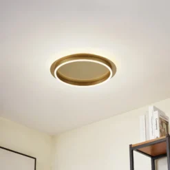 Lindby LED-Deckenleuchte Kunis, gold, Kunststoff, Ø 46cm