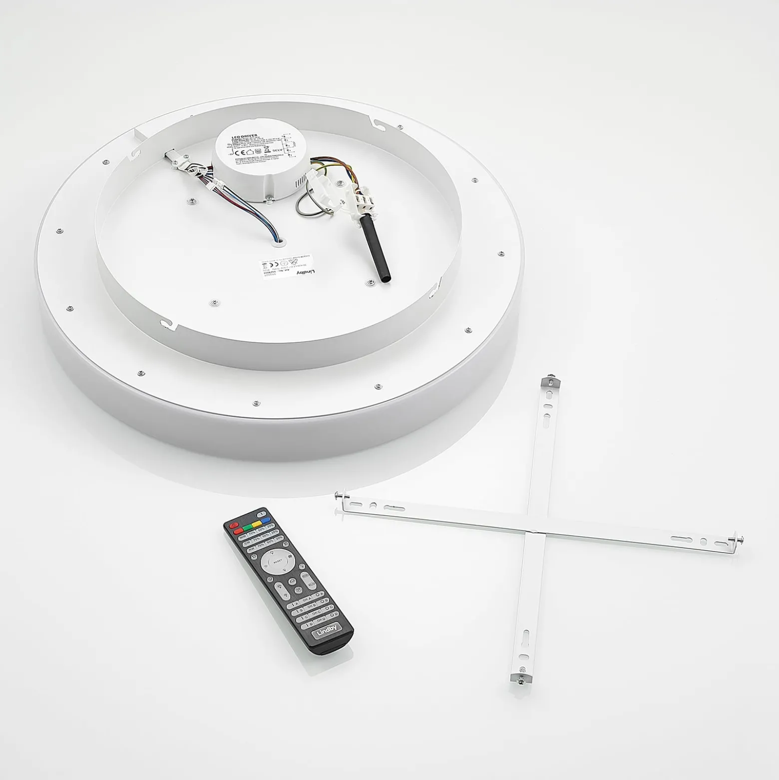 Lindby LED-Deckenleuchte Wikani, weiß, RGB, CCT, dimmbar