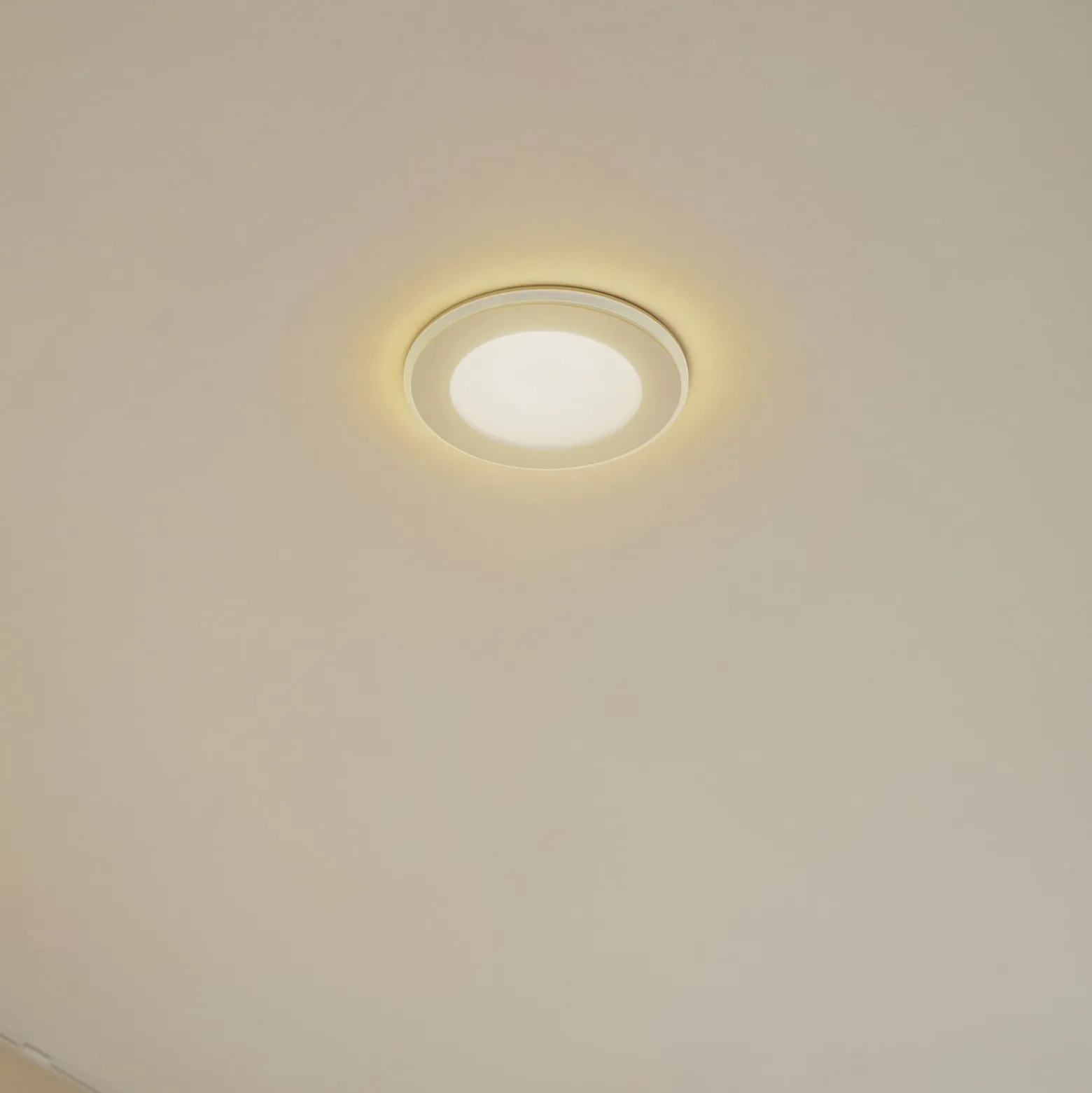 Lindby LED-Einbauleuchte Toka, 4,9 W, weiß, Kunststoff, CCT