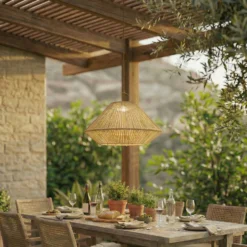 Lindby LED-Solarhängelampe Austas, beige, Ø 50 cm, USB, IP54