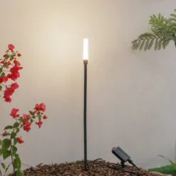 Lindby LED-Solarleuchte Balian, schwarz, Aluminium, 3.000 K