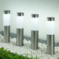 Lindby LED-Solar-Sockellampe, 4er-Set, Erdspieß, 31 cm, IP44
