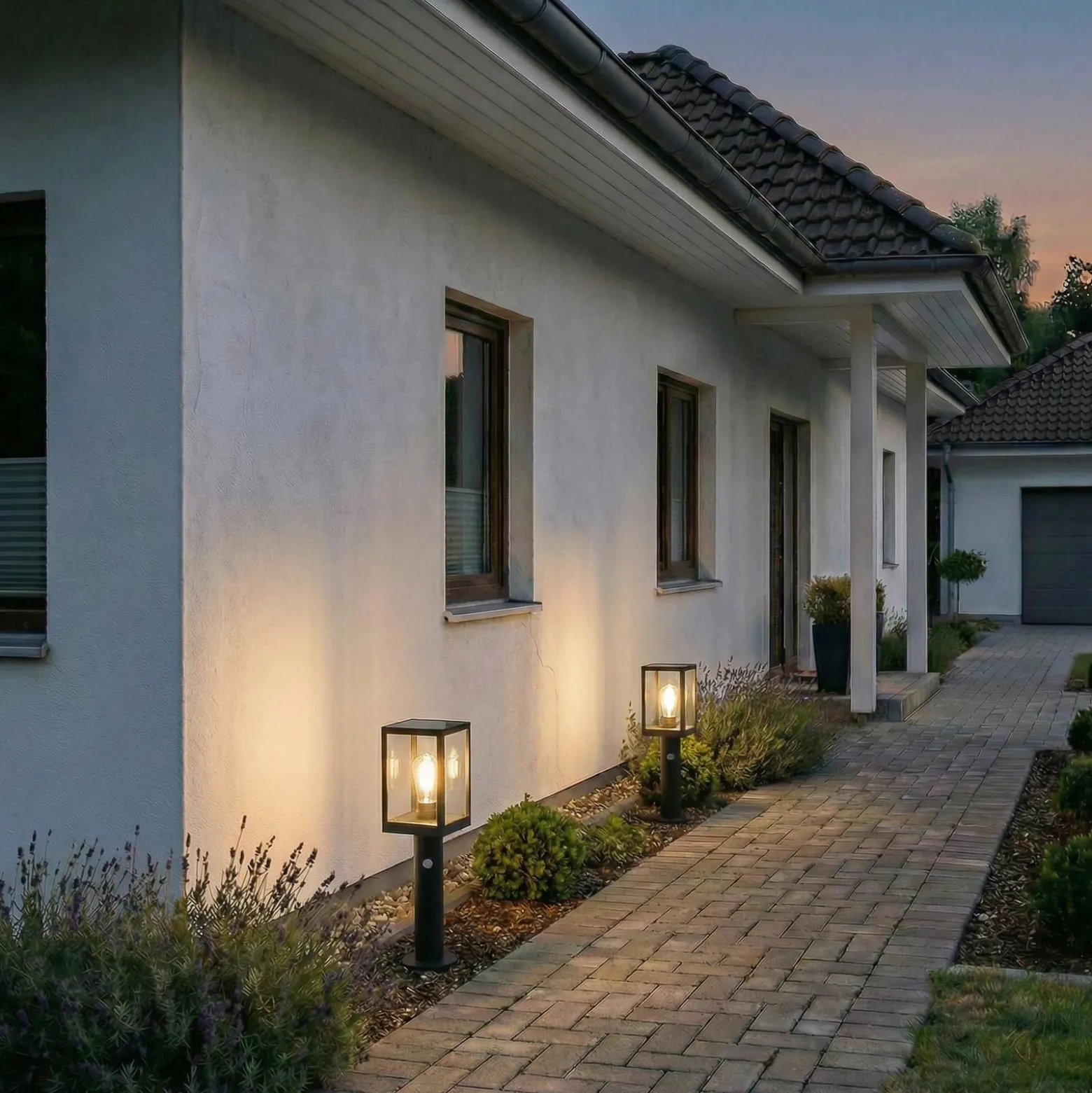 Lindby LED-Solar-Wegeleuchte Relto, Sensor, Erdspieß, 50 cm