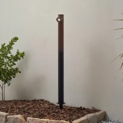 Lindby LED-Wegeleuchte Luzian, Höhe 80 cm, schwarz, Erdspieß
