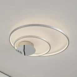 Lindby Nerwin LED-Deckenleuchte, 65 cm, rund, alu/chrom
