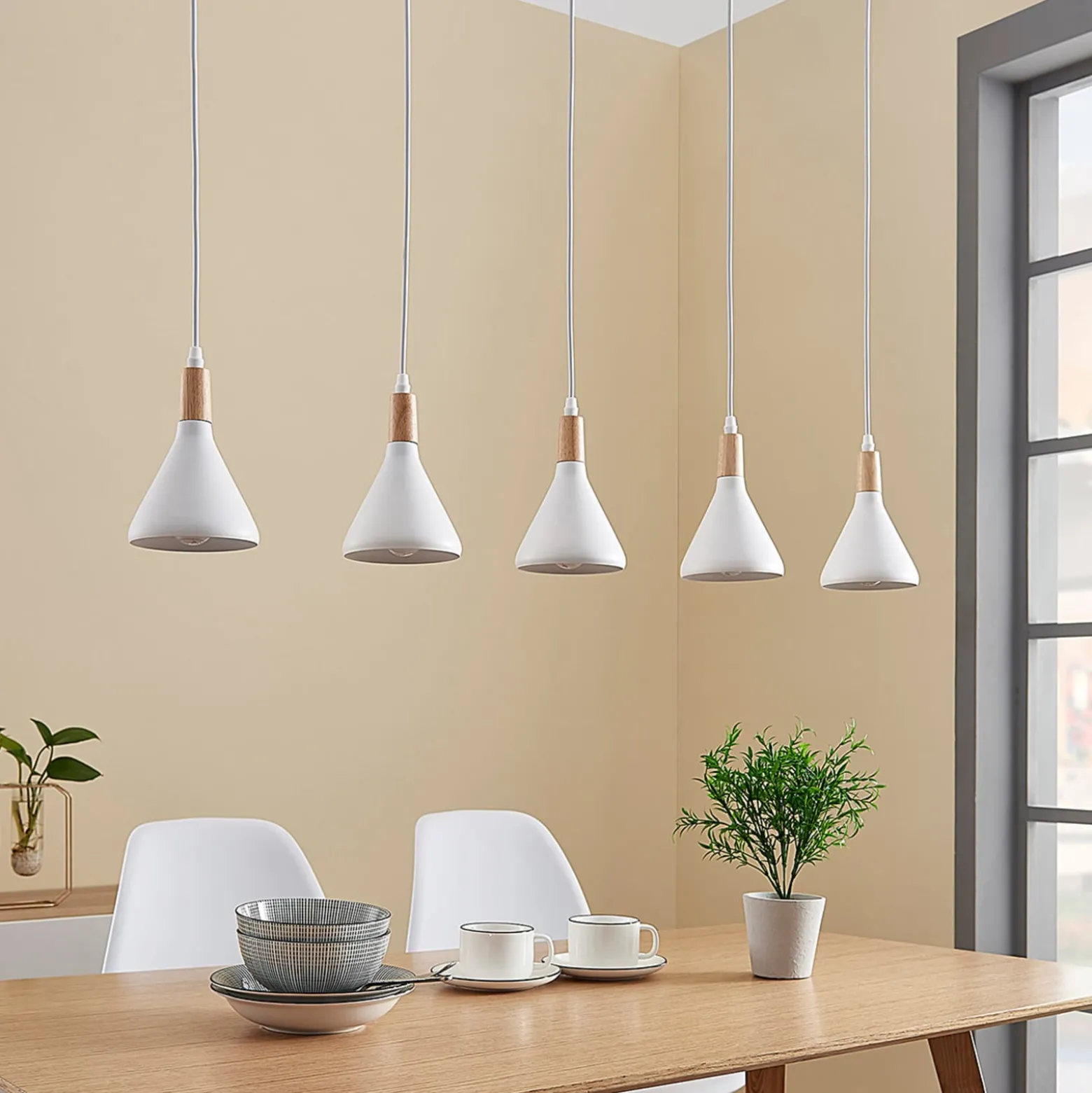 Lindby Pendelleuchte Arina, 100 cm, weiß, 5-flammig, E14
