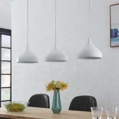 Lindby Pendelleuchte Elamira, weiß, Metall, 133 cm, 3-flg.