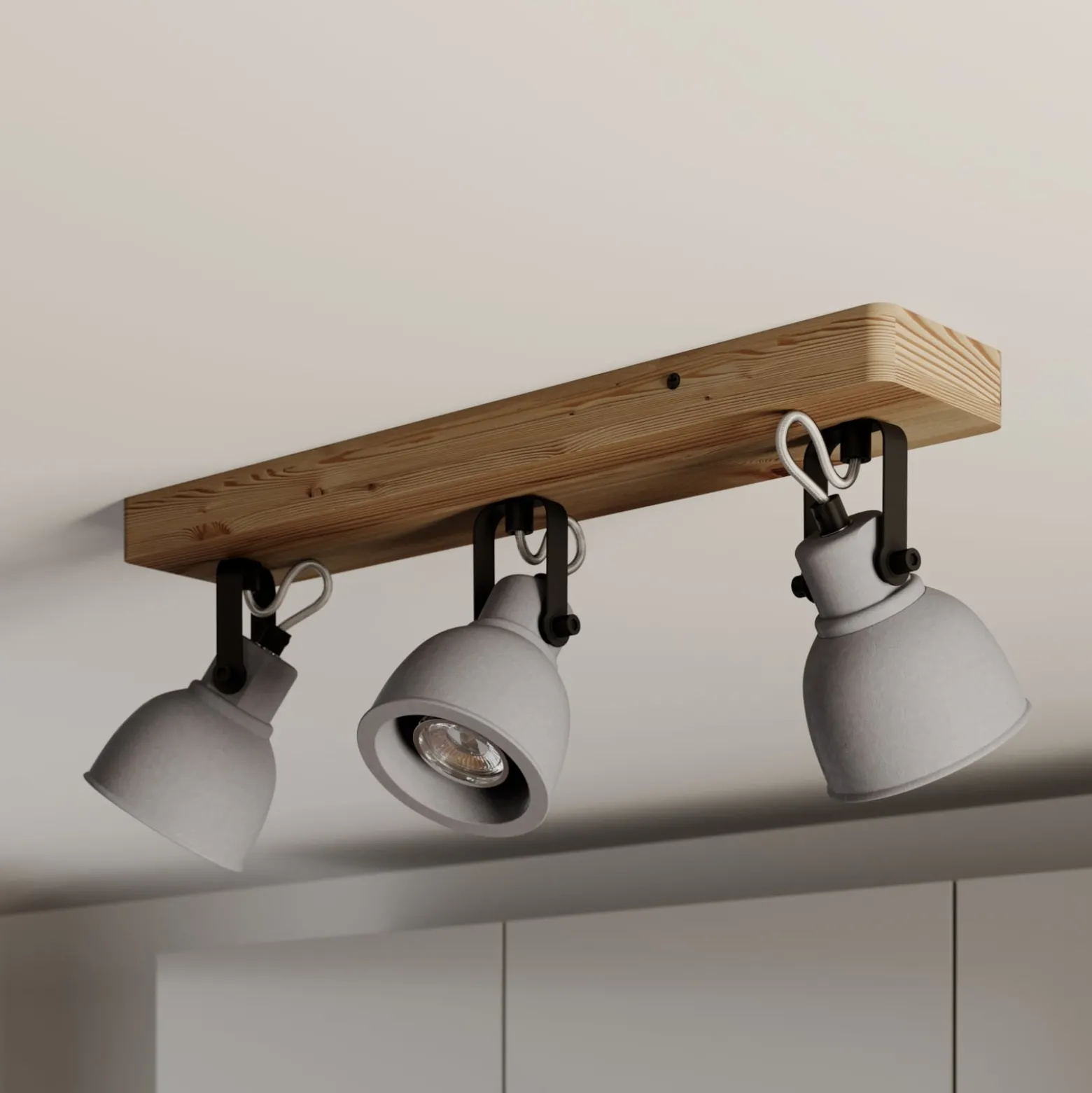 Lindby Spot Mitis, 50 cm, 3-flg., grau, Holz, Beton, GU10