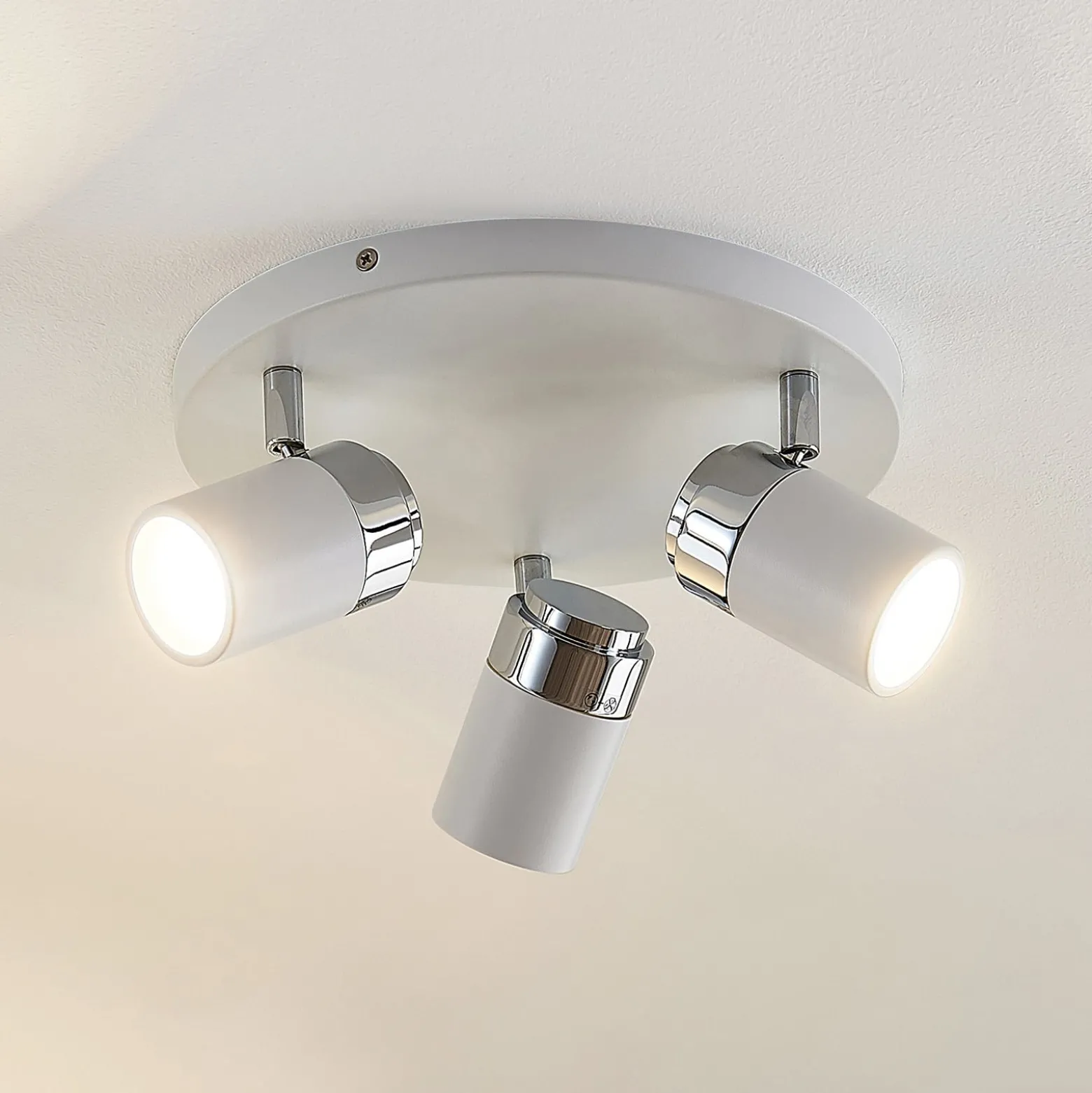 Lindby Strahler Kardo, Rondell, 3-flg., weiß, Metall, IP44
